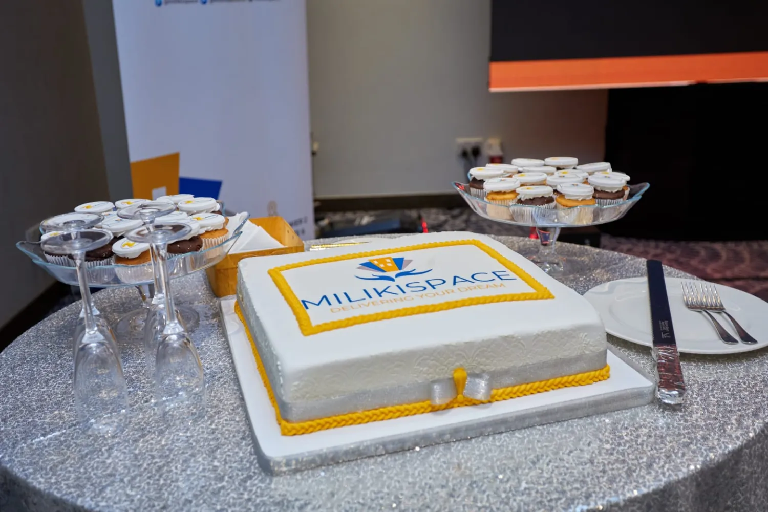 The anniversary cake